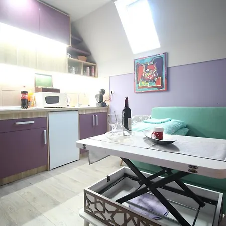 Lothlorien Τζαχορίνα